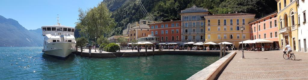 Hotel Europa - Skypool & Panorama Riva del Garda Luaran gambar